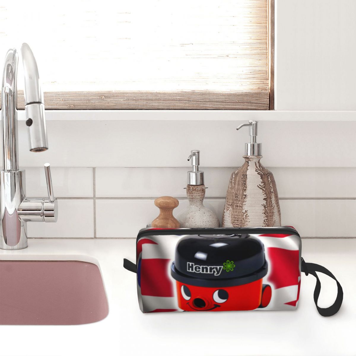 Kosmetyczka Henry Hoover z fla – Beauty Makeup Uk recenzja i cena