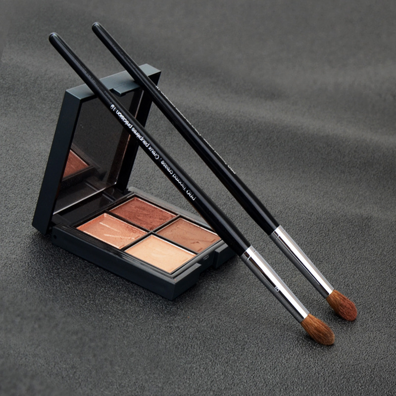 Profesjonalny pędzel do cieni  – Beauty Bay Makeup recenzja i cena