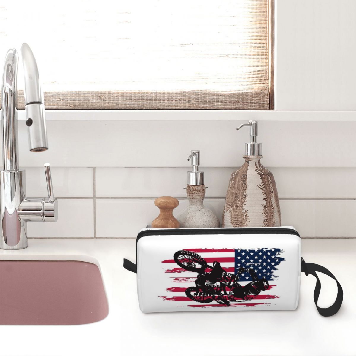 Torba na kosmetyki z motywem m – Beauty Makeup Usa recenzja i cena